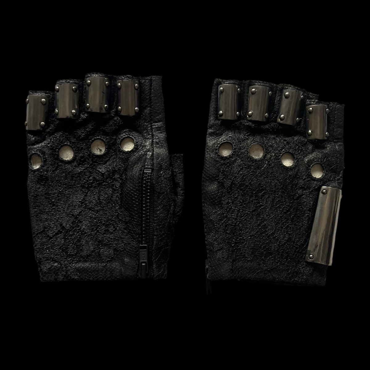SAMPLE SALE BLACK LACE ARMOR GLOVES WOMENS 7.5