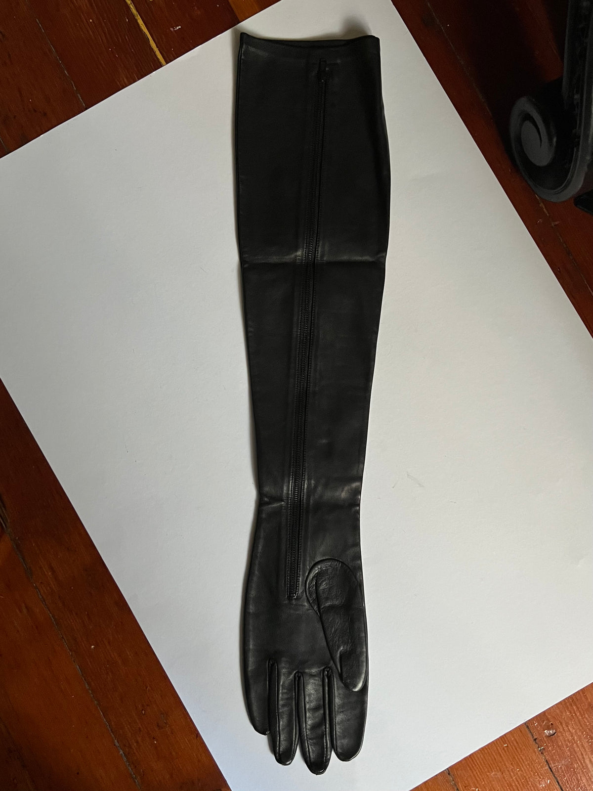 SAMPLE SALE PLAIN OPERA NAIL GLOVES MENS 9.5