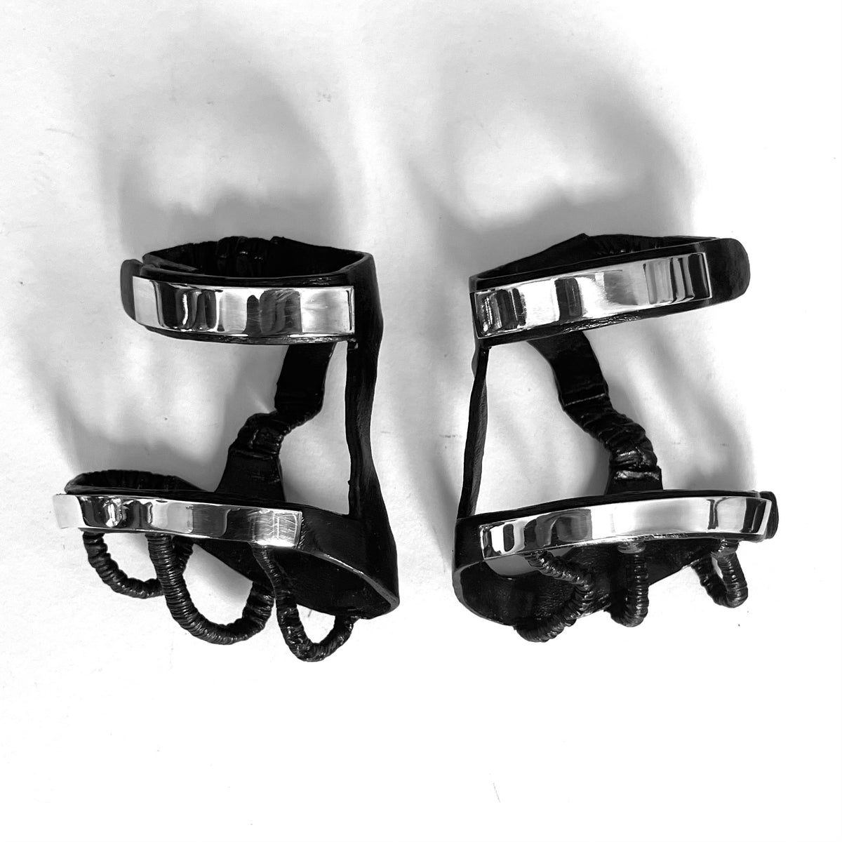SAMPLE SALE METAL HAND HARNESS - WOMEN'S 7.5